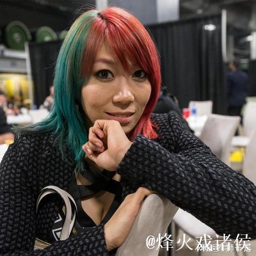 第1699期 @明日华Asuka 的毒雾直接喷到雷亚脸上! 第1699期 @明日华Asuka 的毒雾直接喷到雷亚脸上!